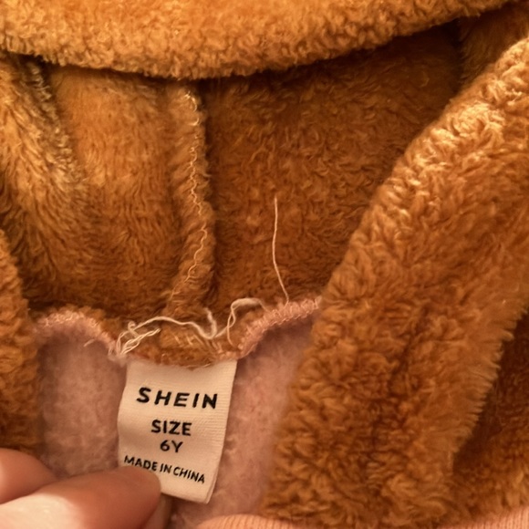 SHEIN Teddy Bear Sweats Outfit - Picture 4 of 10